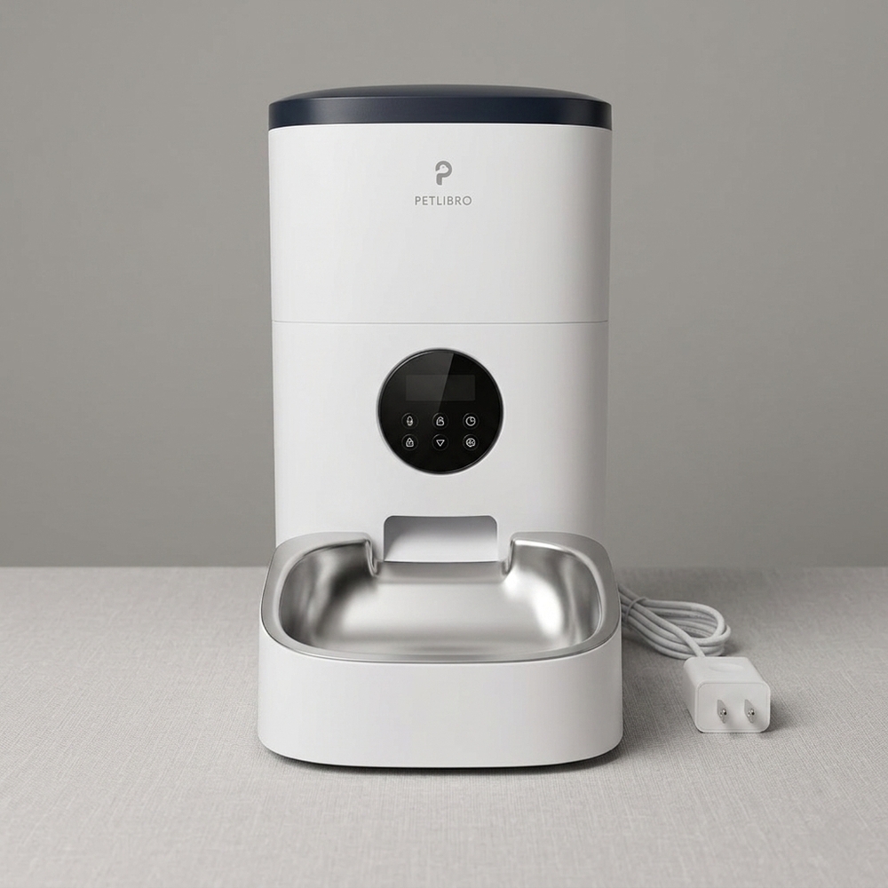 Petlibro Automatic Pet Feeder in White with Silver Bowl